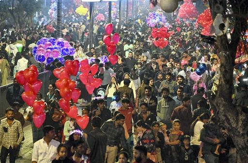 In Kerala’s capital, Thiruvananthapuram, fireworks painted the sky with vibrant colours to celebrate the arrival of 2025.